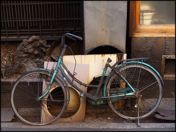 Abandoned bicycle