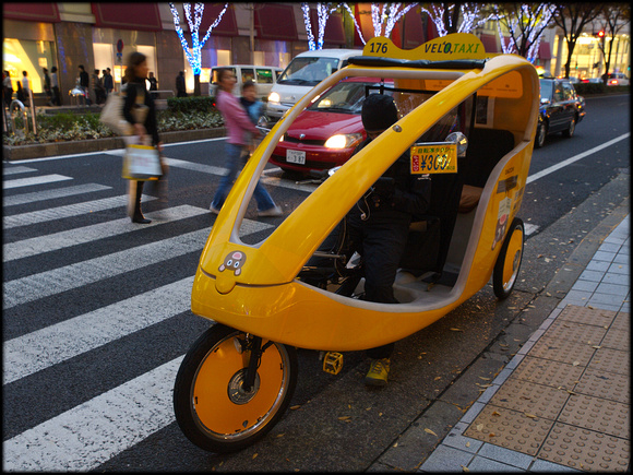 Yellow cycle taxi